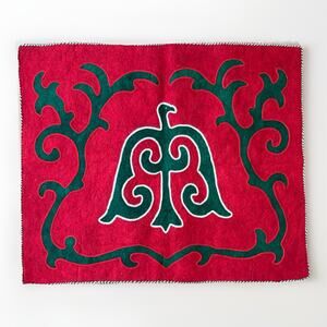 Kyrgyz Felt Wool Rug Shyrdak 28" x 33" Handcrafted Green Red Bird Figure Vintage